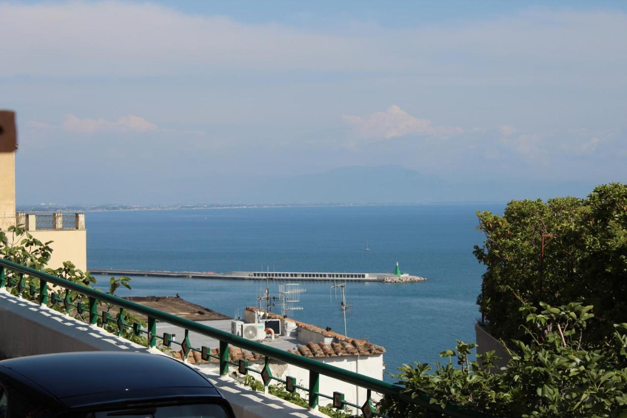 Verdemare Charming Accommodation In Vietri Sul Mare - Amalfi Coast Esterno foto